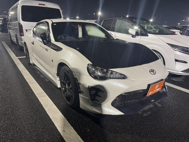 86（トヨタ）2.0 GT リミテッド ブラックパッケージ　TRDフルエアロ 禁煙車 6MT 中古車画像