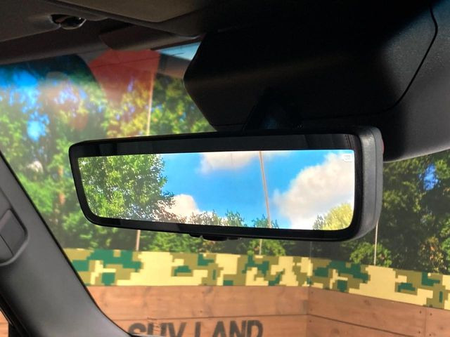 �y�f�W�^���C���i�[�~���[�z��Ȃ̑傫�ȉו��⓯��҂Ō�����m�F���Â炢���ł����S!�J�������B�e�����ԗ�����̉f�������[���~���[���ɕ\���B�N���A�Ȏ��E�ŏ󋵂̊m�F���\�ł�!