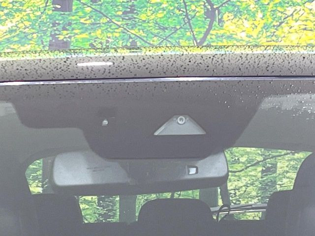 �y�X�}�[�g�V�e�B�u���[�L�T�|�[�g�z�ᑬ���s���ɑO���̎ԗ�����F�����A�Փ˂������Ȏ��͌x��ƃu���[�L�ŏՓˉ���Ɣ�Q�y�����A�V�X�g�B�����S�Ƀh���C�u�����y���݂��������܂��B