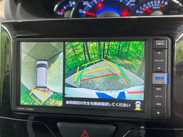 �y�S���̓J�����z��p�̃J�����ɂ��A�ォ�猩���낵���悤�Ȏ��_��360�x�N���}�̎��͂��m�F���邱�Ƃ��ł��܂����c�񒓎Ԃ╝�񂹎��Ɋ��􂵂Ă���܂���