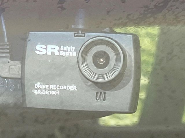 �y�h���C�u���R�[�_�[�z�h���C�u���R�[�_�[����!���s���͂������A������^�]�⎖�̂ɑ��������ہA�f���ŋL�^���A����̃��X�N�ɔ����܂��B���L�^�pSD�J�[�h�͂��q�l�����g�ł��������������K�v������܂��B