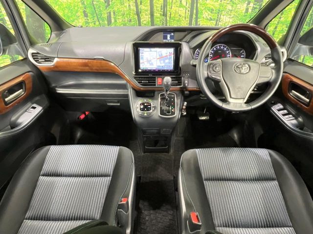 ヴォクシー2.0 ZS