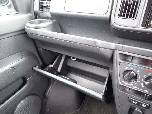 �Ԍ��ؓ��ꓙ���ވꎮ�����[�ł���O���[�u�{�b�N�X