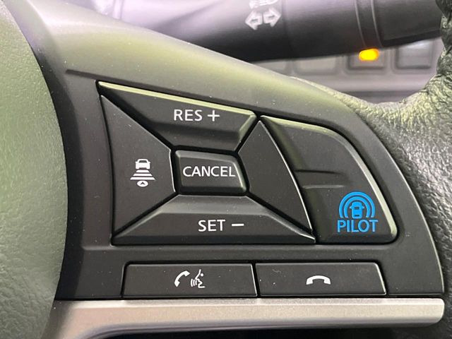 【プロパイロット】高速道路での長距離走行が楽に!!渋滞時と巡回走行のシーンで、アクセル・ブレーキ・ステアリングを自動で制御し、長距離運転の負担を軽減してくれます♪