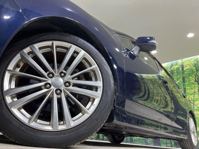 �y���������C���`�A���~�z�C�[���z�O�ςɃ}�b�`���������A���~�z�C�[���𑕒����Ă���܂��B�e��ЊO�A���~�z�C�[����A�X�^�b�h���X�^�C�����戵�����Ă���܂��B���񂲑��k����������