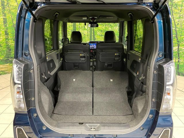 ���i�̂���������ʋ΁A���}���ɏ\���ȉ׎��X�y�[�X���m�ۂ��Ă���܂��B�Z�J���h�V�[�g��|���ƁA�傫�ȉו��̐ύڂ��\�ł���