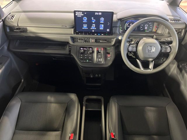 ステップワゴン2.0 e:HEV スパーダ