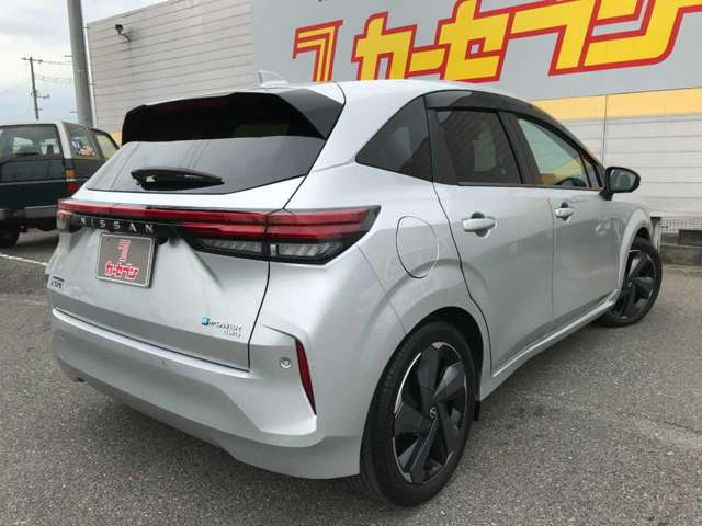 ノートオーラ1.2 G FOUR レザーエディション 4WD