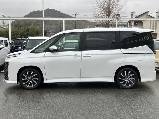 ヴォクシー1.8 ハイブリッド S-Z