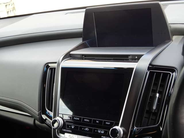 クラウンハイブリッド 2.5 RS アドバンス Four 4WD