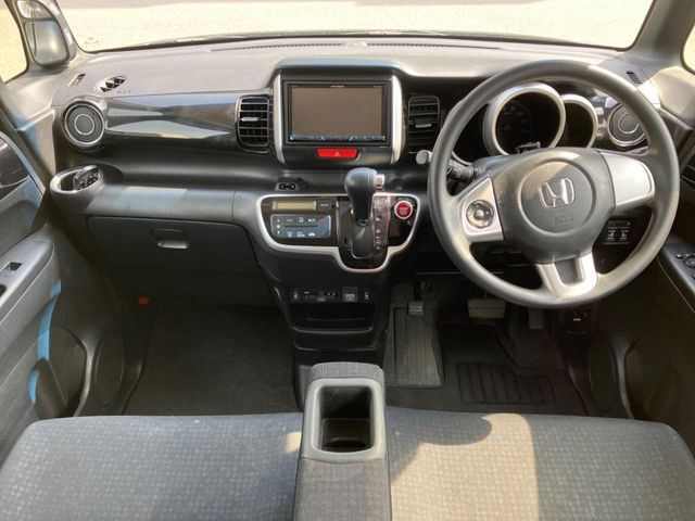 N-BOXカスタムG SSパッケージ ブラックスタイル