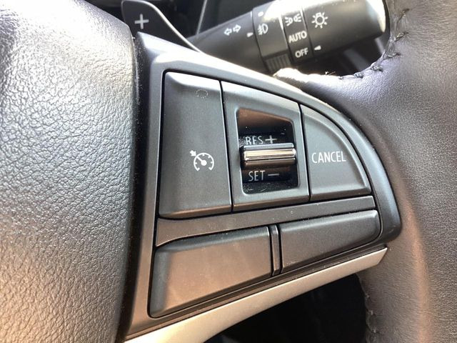 �y�N���[�Y�R���g���[���z�������H�����N���N���s�B�A�N�Z���𗣂��Ă���葬�x�ő��s���ł��A�������^�]���̕��S���y��!�����E�������ȒP�ȃX�C�b�`����Œ����ł��܂��B