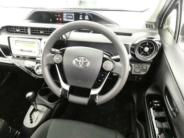 アクア1.5 S スタイルブラック