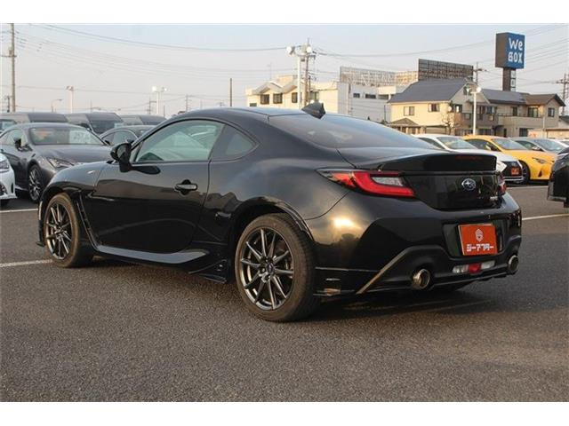 ���Ǝҗl�ւ̔̔��͂��f�肳���Ă��������܂��B �Ԍ������ԗ��̏ꍇ�́A�Ԍ����擾�������x�������z�ŕ\�����Ă���܂��B