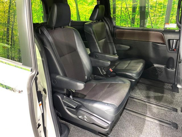 ���ڒ����̓E�H�[�N�X���[�ƂȂ��Ă���܂��B���ڂƎO��ڂ̈ړ�����~�肪�Ƃ��Ă��y�ɂȂ�̂ŁA���~��̍ۂ��X�g���X�������邱�Ƃ͂���܂����