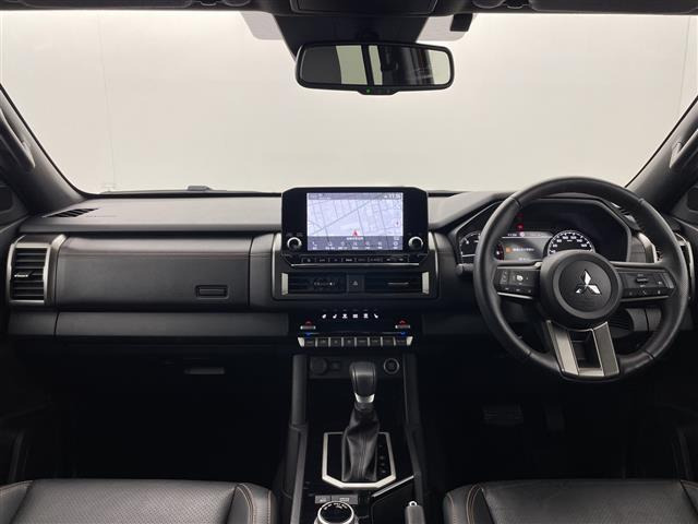 トライトン2.4 GSR ディーゼル 4WD