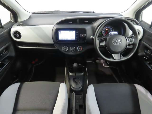 ヴィッツ1.3 F スマートスタイル