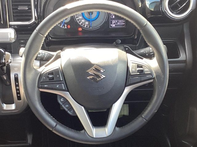 �y�����v�����X�e�A�����O�z�㎿�Ȋv���g�p���邱�ƂŁA��ɂ����������݂ƂĂ��^�]���₷���n���h���ł���