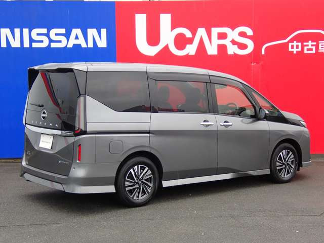 セレナ1.4 e-POWER ハイウェイスターV