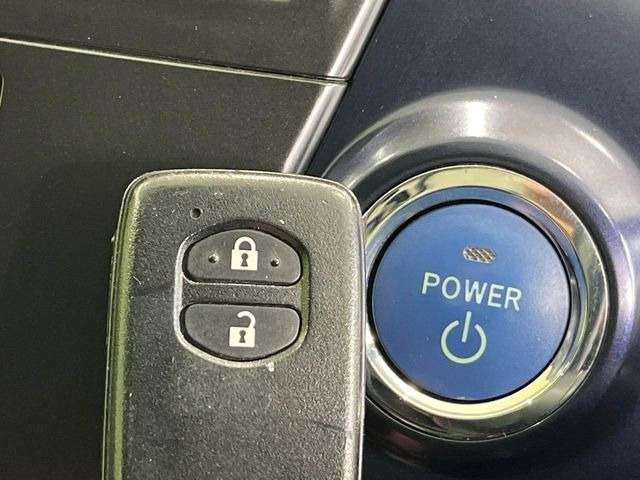 �y�X�}�[�g�L�[�z�J�o����|�P�b�g�ɓ��ꂽ�܂܂ł��h�A�̎{���E�������\�ȃX�}�[�g�L�[�𑕔��B�G���W���̃I���E�I�t�����J�M�����o���K�v����������Ƃ��Ă��֗��ł���