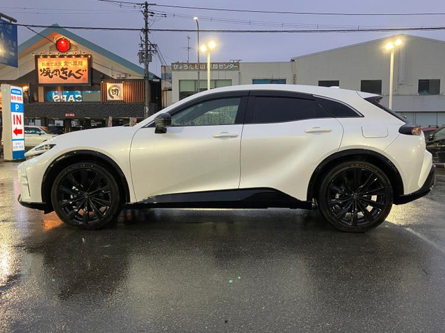 クラウンスポーツ2.5 Z E-Four 4WD