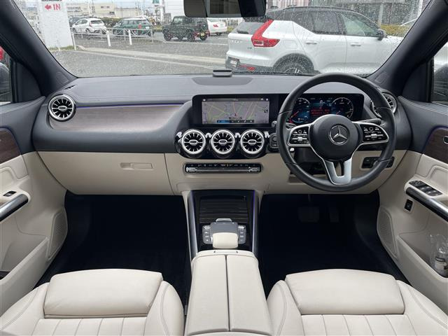 GLAクラスGLA200d 4マチック 4WD