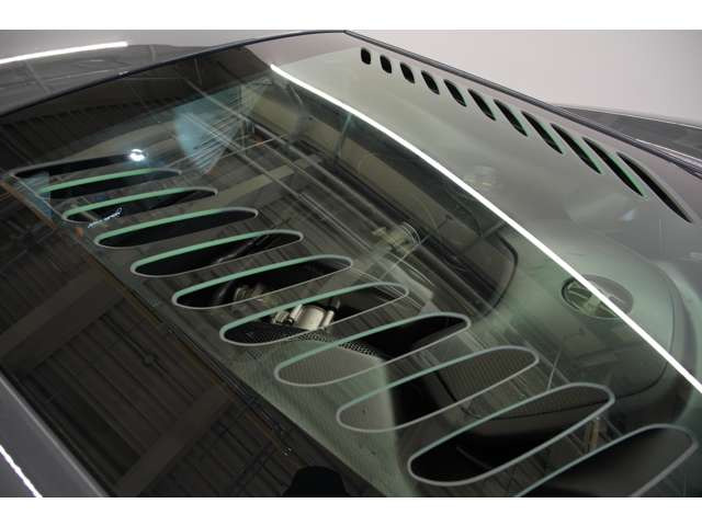 3.8L V型8気筒DOHCバルブツインターボ 675ps/71.4kgm 全長4546&times;全幅2095&times;全高1188mm