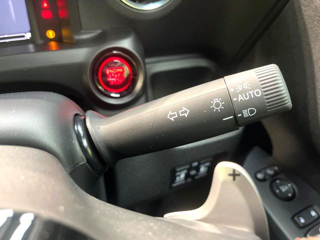 �y�I�[�g���C�g�z����̖��邳�ɉ����Ď����Ńw�b�h���C�g�̓_���E�������ł���@�\�ł�!���C�g�̕t���Y��E�����Y��Ȃǂ������Ȃ�A�J�̓���[���̑��s�����S!�g���l���ʉߎ����֗��ł��ˁ�