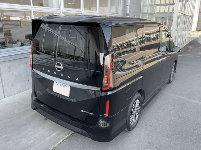 セレナ1.4 e-POWER ハイウェイスターV