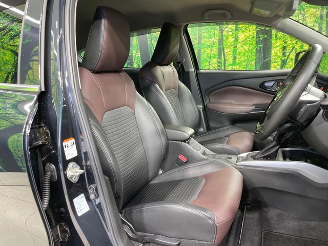 �y���烌�U�[�V�[�g�z����̂ӂ���肪�e�ՂŃ����e�i���X�����ȒP�ȁA�@�\���ɗD��鍇����v���̗p�����㎿�ȃV�[�g�ł��B����S�n���悭�A���������ӂ��S�n�ǂ��ԓ���Ԃ����o���Ă���܂��B