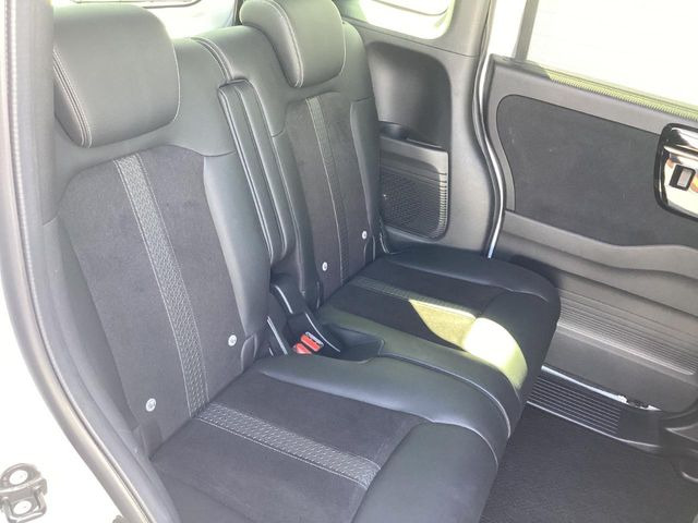 �L�X�Ƃ���2��ڃV�[�g�͋��Z���������A���S�n�����K!�F�B��Ƒ��Ƃ̂��o�����ɂ҂�����ł��B�x�r�[�V�[�g��`���C���h�V�[�g�g�p�������K�ɂ��߂�������������\���ȋ�Ԃ��m�ۂ��Ă��܂��B