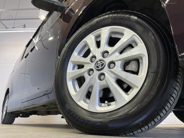 �y����15�C���`�A���~�z�C�[���z�O�ςɃ}�b�`���������A���~�z�C�[���𑕒����Ă���܂��B�e��ЊO�A���~�z�C�[����A�X�^�b�h���X�^�C�����戵�����Ă���܂��B���񂲑��k����������