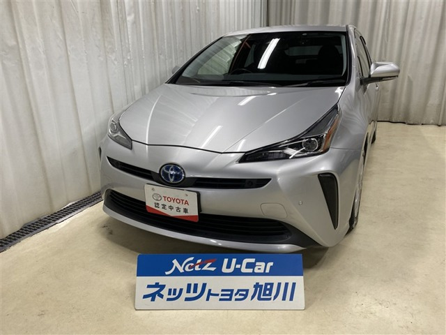 プリウス1.8 S E-Four 4WD