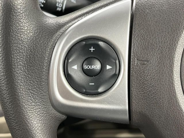 �y�X�e�A�����O�X�C�b�`�z�^�]���A�O������ڐ������炷���ƂȂ��A�I�[�f�B�I���̑��삪�\�ȕ֗��@�\!���S&���K�ȃh���C�u�����o���Ă���܂���