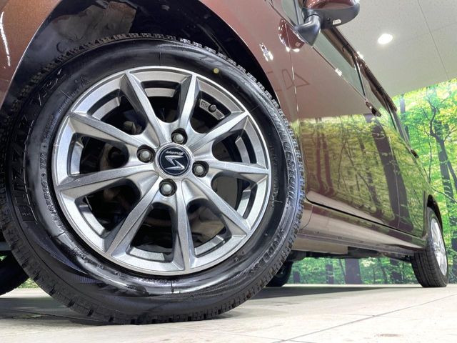 �y14�C���`�A���~�z�C�[���z�O�ςɃ}�b�`�����A���~�z�C�[���𑕒����Ă���܂��B�e��A���~�z�C�[����A�X�^�b�h���X�^�C�����戵�����Ă���܂��B���񂲑��k����������