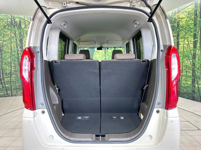 ���i�̂���������ʋ΁A���}���ɏ\���ȉ׎��X�y�[�X���m�ۂ��Ă���܂��B�Z�J���h�V�[�g��|���ƁA�傫�ȉו��̐ύڂ��\�ł���