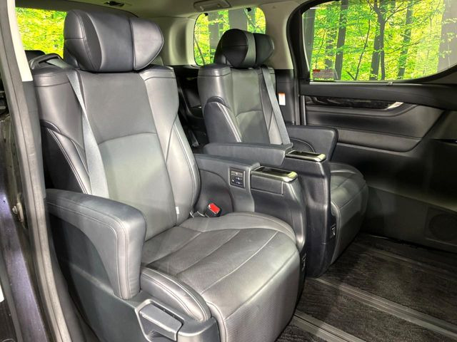 ���ڒ����̓E�H�[�N�X���[�ƂȂ��Ă���܂��B���ڂƎO��ڂ̈ړ�����~�肪�Ƃ��Ă��y�ɂȂ�̂ŁA���~��̍ۂ��X�g���X�������邱�Ƃ͂���܂����