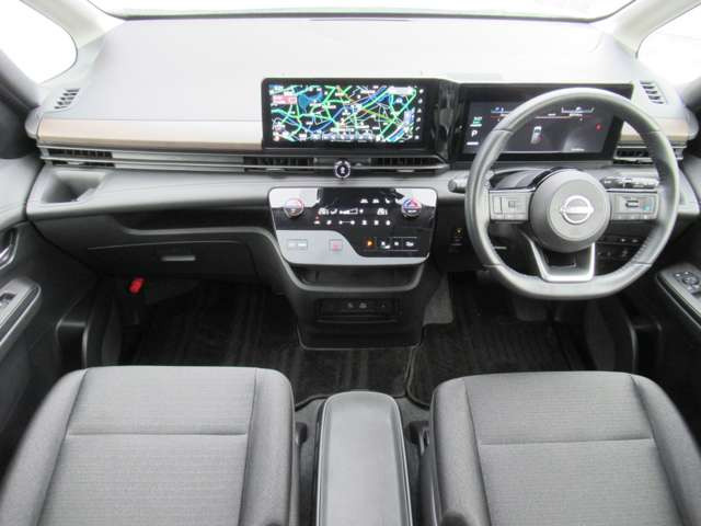 セレナ1.4 e-POWER ハイウェイスターV