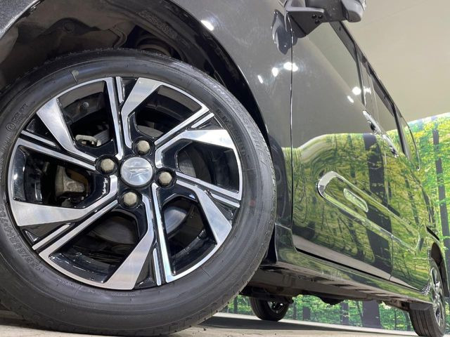 �y����14�C���`�A���~�z�C�[���z�O�ςɃ}�b�`���������A���~�z�C�[���𑕒����Ă���܂��B�e��ЊO�A���~�z�C�[����A�X�^�b�h���X�^�C�����戵�����Ă���܂��B���񂲑��k����������