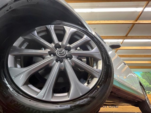 �y����20�C���`�A���~�z�C�[���z�O�ςɃ}�b�`���������A���~�z�C�[���𑕒����Ă���܂��B�e��ЊO�A���~�z�C�[����A�X�^�b�h���X�^�C�����戵�����Ă���܂��B���񂲑��k����������