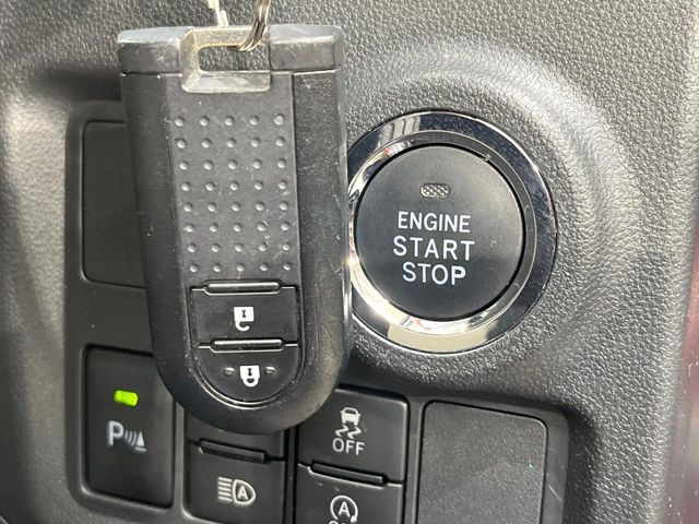 �y�X�}�[�g�L�[�z�J�o����|�P�b�g�ɓ��ꂽ�܂܂ł��h�A�̎{���E�������\�ȃX�}�[�g�L�[�𑕔��B�G���W���̃I���E�I�t�����J�M�����o���K�v����������Ƃ��Ă��֗��ł���