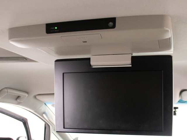 ★フリップダウンモニター★後席の方もDVD等をお楽しみいただけます!