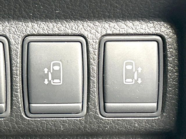 �y�����p���[�X���C�h�h�A�z�X�}�[�g�L�[��^�]�Ȃ̃X�C�b�`�Ō�ȗ����X���C�h�h�A�̊J���\���d��������͂����ăh�A���J����K�v�������A�����Ȃ��q�l�ł��ȒP�ɊJ���߂ł����K�ł���