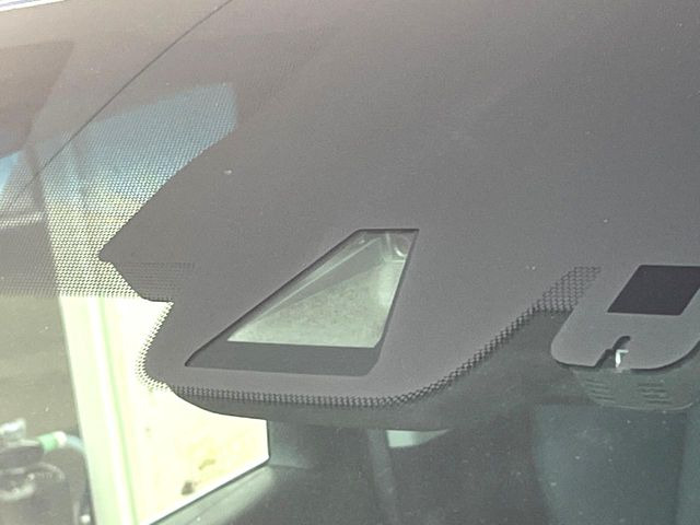 �y�v���N���b�V���Z�[�t�e�B�z�O���̎ԗ��������m���A�Փ˂������Ȏ��͌x��Œ��ӂ𑣂��A�u���[�L�𓥂ޗ͂��T�|�[�g�B�u���[�L�𓥂߂Ȃ������ꍇ�͏Փ˔�Q�y���u���[�L���쓮�A�Փˉ�����T�|�[�g���܂��B