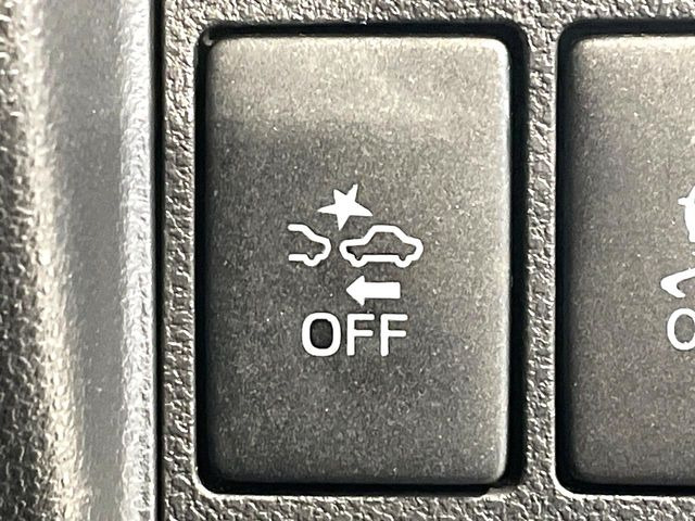 �y�X�}�[�g�A�V�X�g�z���s���ɑO���̎ԗ�����F�����A�Փ˂������Ȏ��͌x��ƃu���[�L�ŏՓˉ���Ɣ�Q�y�����A�V�X�g�B�����S�Ƀh���C�u�����y���݂��������܂��B