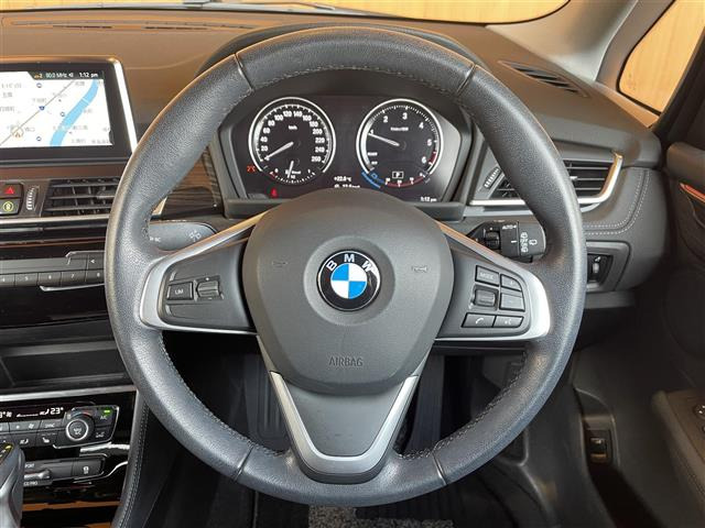 2シリーズアクティブツアラー218d ラグジュアリー