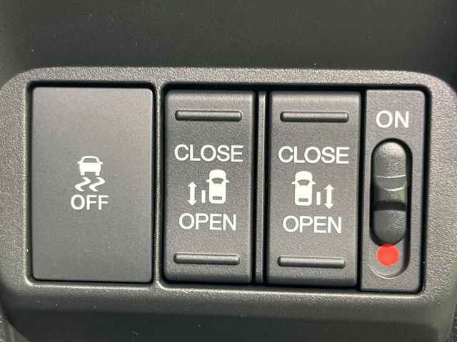 フリード1.5 e:HEV エアー EX