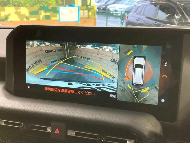 �y�p�m���~�b�N�r���[���j�^�[�z��p�̃J�����ɂ��A�ォ�猩���낵���悤�Ȏ��_��360�x�N���}�̎��͂��m�F���邱�Ƃ��ł��܂������p�������m�F���₷���A�����ꏊ�ł̐؂�Ԃ��⒓�Ԃ��X���[�Y�ɍs���܂��B