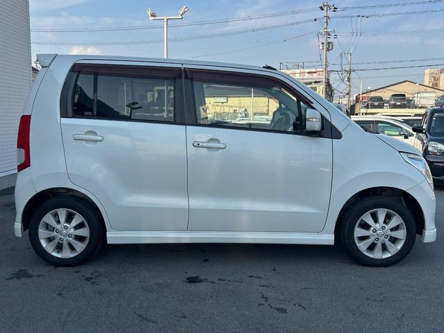 �������x�̃K���X�疌�ŝ����͂������A�㎿�ȃc���E����������B���O����_���J�����؂Ȉ��Ԃ�ی삵�A�F�����E�򉻂�h�~�B�u�e�X�v���b�V���R�[�g�v�A�u�e�v���~�b�T�R�[�g�v���炨�I�т��������܂��B