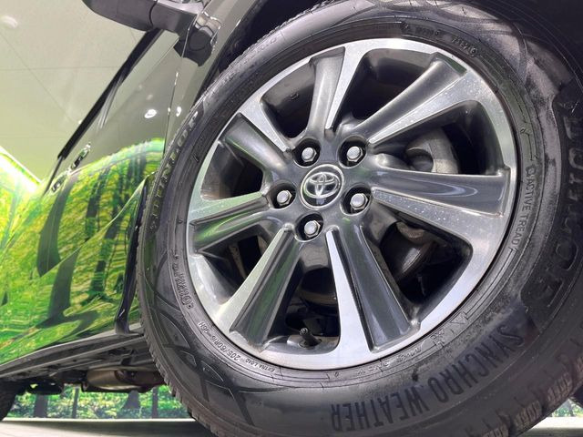 【純正16インチアルミホイール】外観にマッチした純正アルミホイールを装着しております。各種社外アルミホイールや、スタッドレスタイヤも取扱いしております。是非ご相談ください♪
